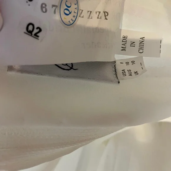 🌟💜🌟STELLA YORK Ivory Wedding Dress with Detachable Sleeves Altered to Sz 2 - Picture 14 of 14